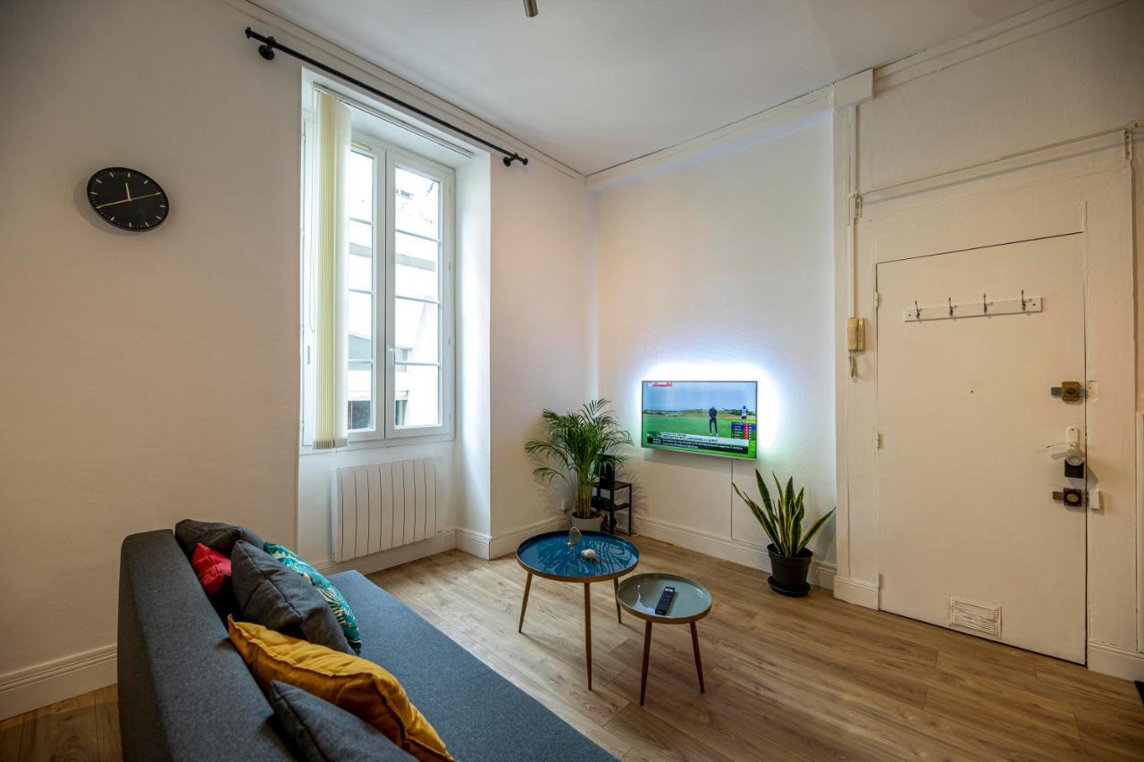 Coeur De Ville, Magnifique Appartement + Parking Pau Kültér fotó