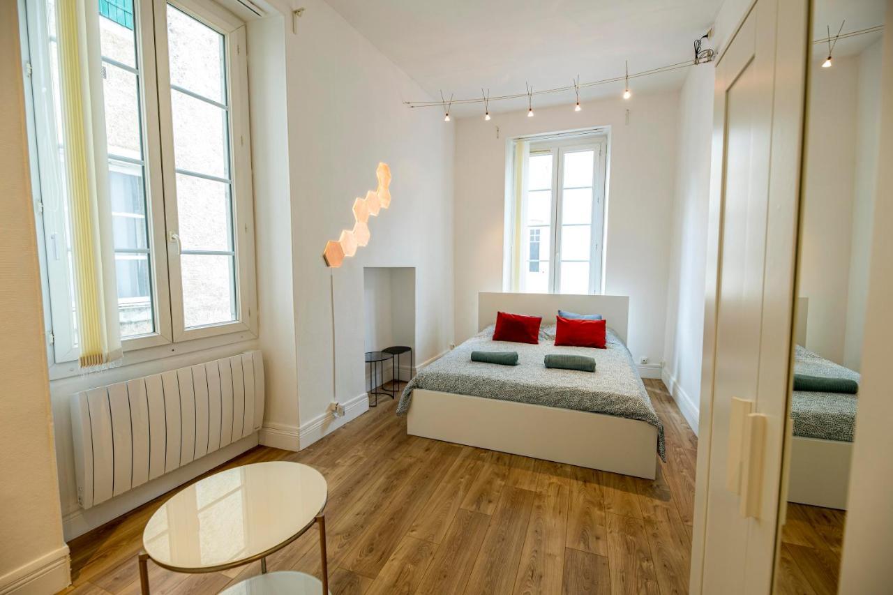 Coeur De Ville, Magnifique Appartement + Parking Pau Kültér fotó