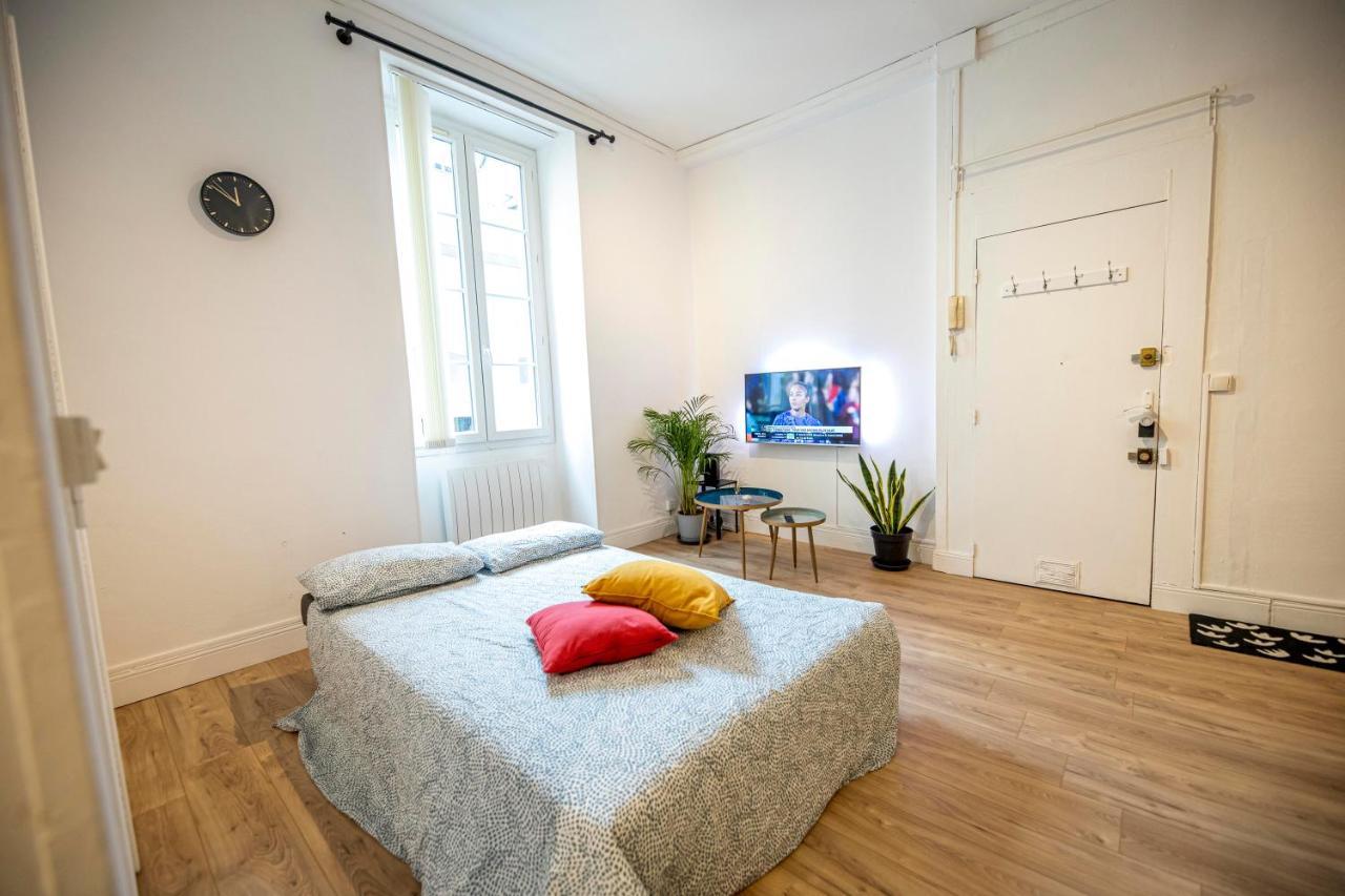 Coeur De Ville, Magnifique Appartement + Parking Pau Kültér fotó